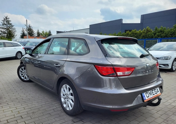 Seat Leon cena 36900 przebieg: 259000, rok produkcji 2017 z Lidzbark małe 79